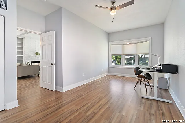 944 Fulton Ave — Photo 9