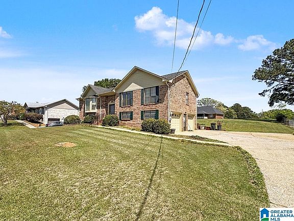 3rd image of 346 Lynn Dr