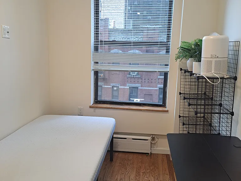 216 W 100th St #515 — Photo 2