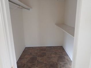 8820 Edgewater Blvd, Ocean Springs, MS 39564