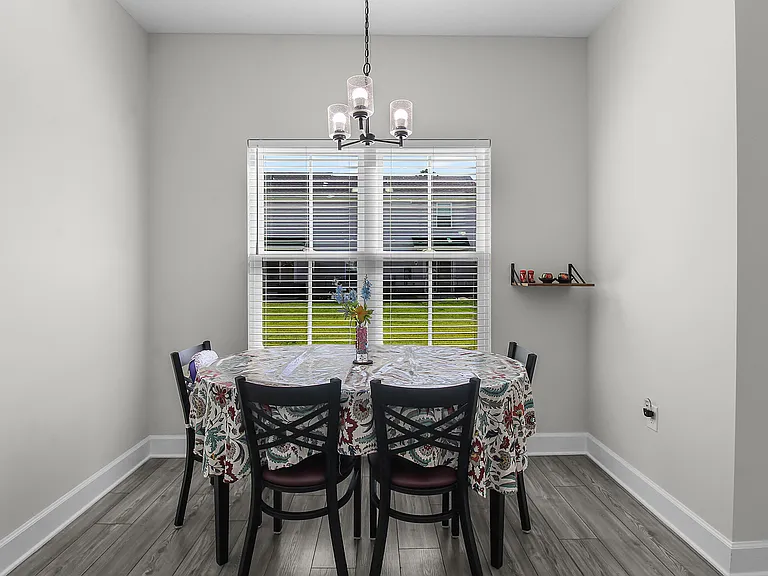 208 Alyssa Ave — Photo 18