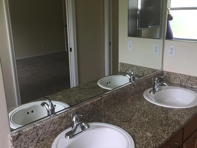 11308 Parkside Pl — Photo 23