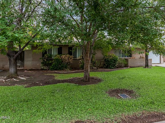 4th image of 519 E BROADMOR Drive