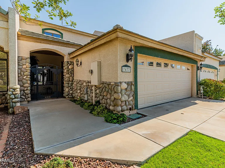 7477 W Denaro Dr — Photo 2