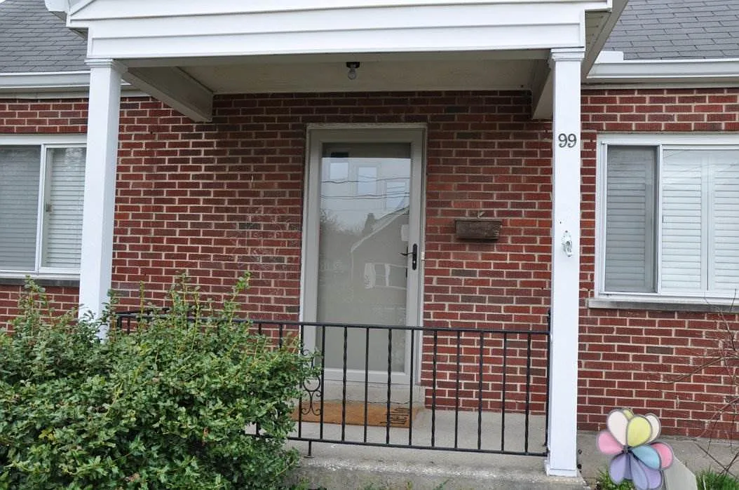99 Geiger Ave photo 1