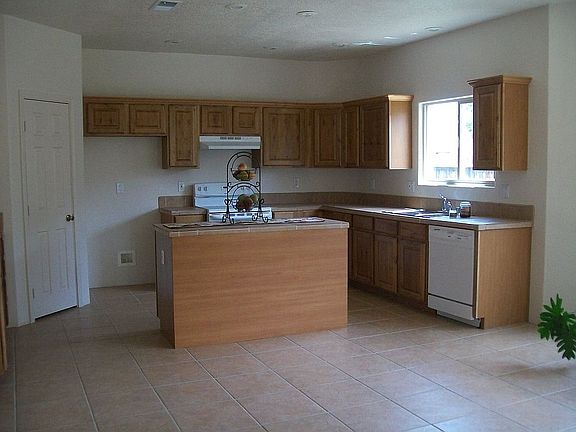 5th image of 6612 Mesa Alegre Ave NW