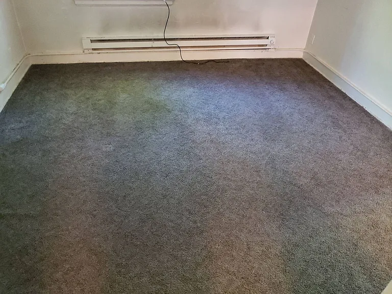 405 NE Oak St — Photo 32