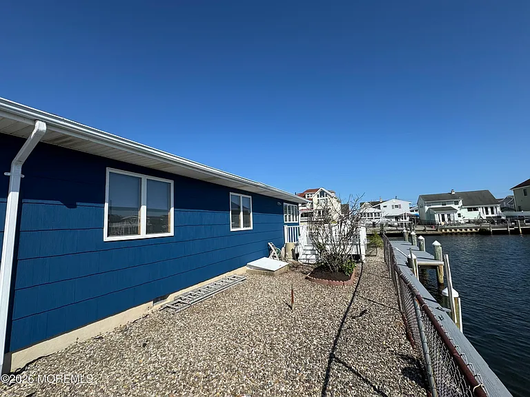 31 Navarra Dr — Photo 25