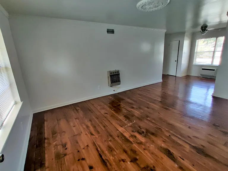 5725 Martel Ave #C — Photo 12