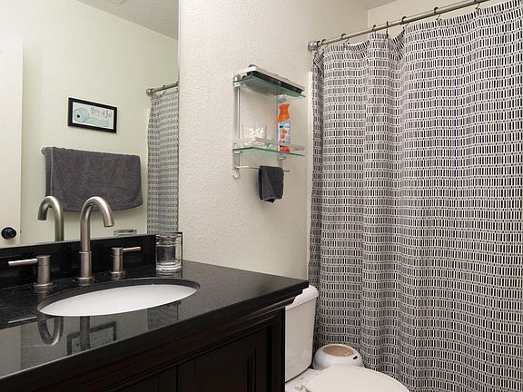 5th image of 1936 Sandersville Rd