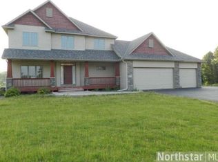 17422 Notre Dame St NE, Columbus, MN 55025