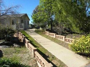 2989 N Victoria Dr, Alpine, CA 91901