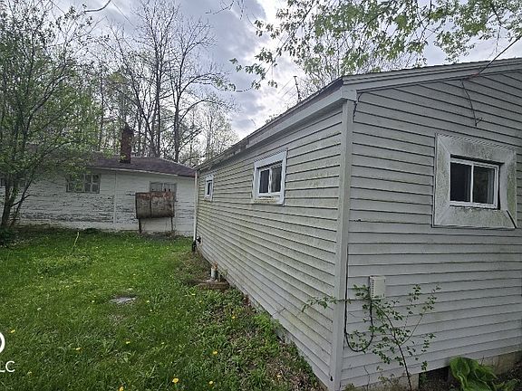 3rd image of 4745 Upper Patton Park Rd