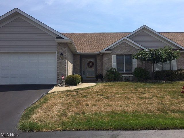 1st image of 831A Auburn Hills Dr