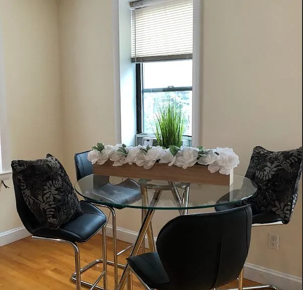 90 Saint Botolph St #10 — Photo 2