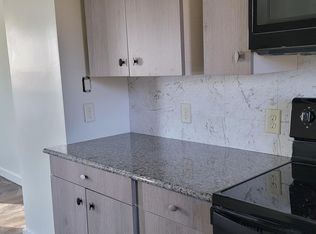 1346 Lincoln Ave #3, Rochelle, IL 61068