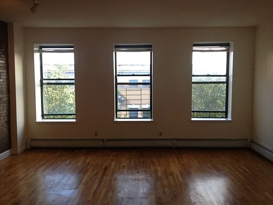 Rented by Bloom Real Estate Group | media 9