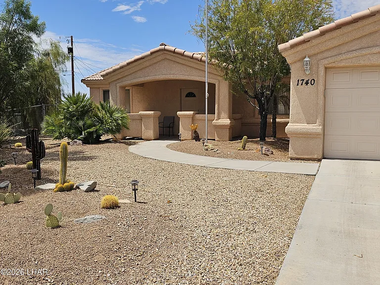 1740 Quartz Ln — Photo 4