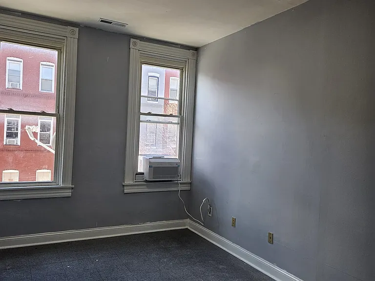 1909 McCulloh St #2 — Photo 15