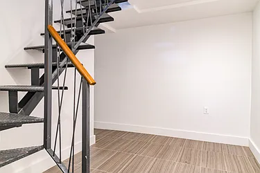 Rented by Venn NY Inc