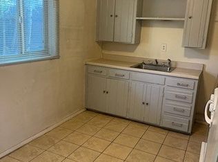 131 General Arnold St NE APT 4, Albuquerque, NM 87123