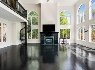 1483 Jones Rd, Roswell, GA 30075