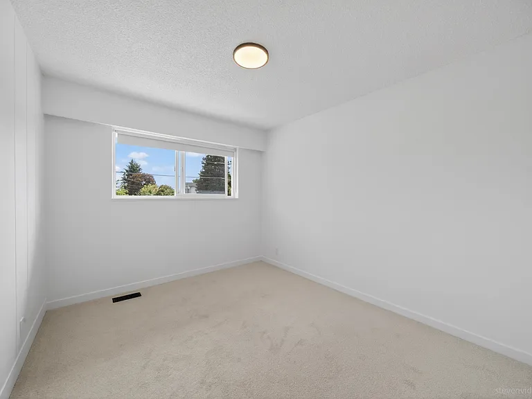 5031 44b Ave — Photo 13
