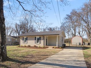 110 Green Meadow Dr, Gallatin, TN 37066