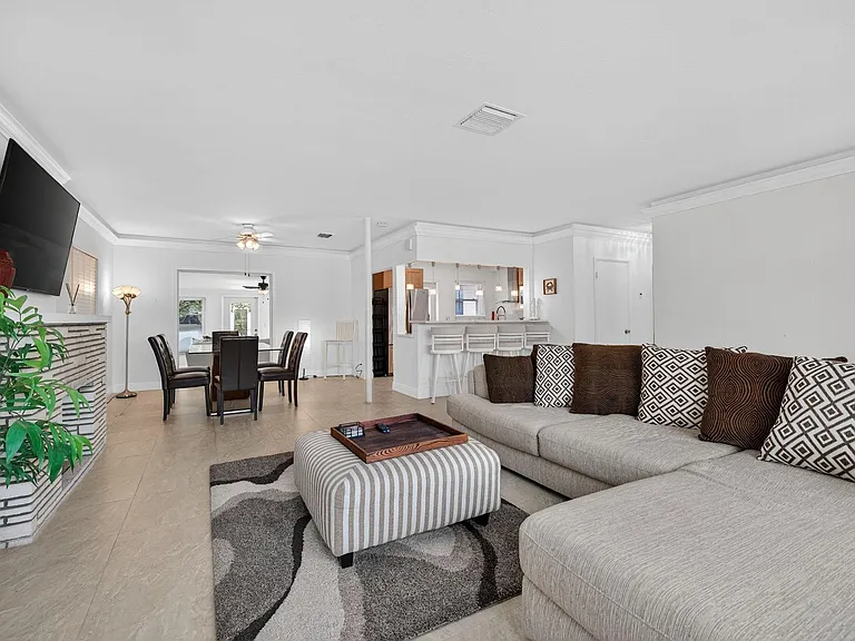 283 Imperial Ln — Photo 8