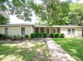 412 Kentucky St, Liberty, TX 77575