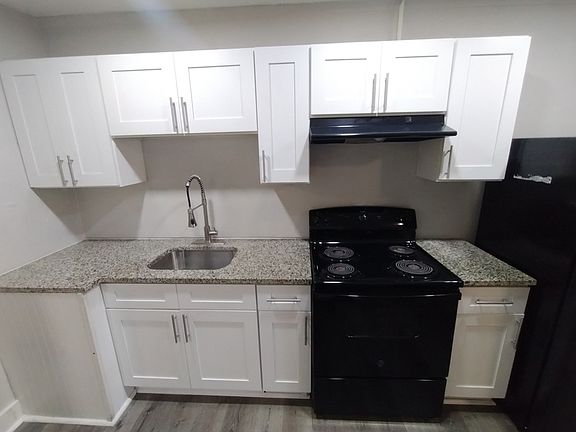 2nd image of 2150 Inwood Ter APT 12