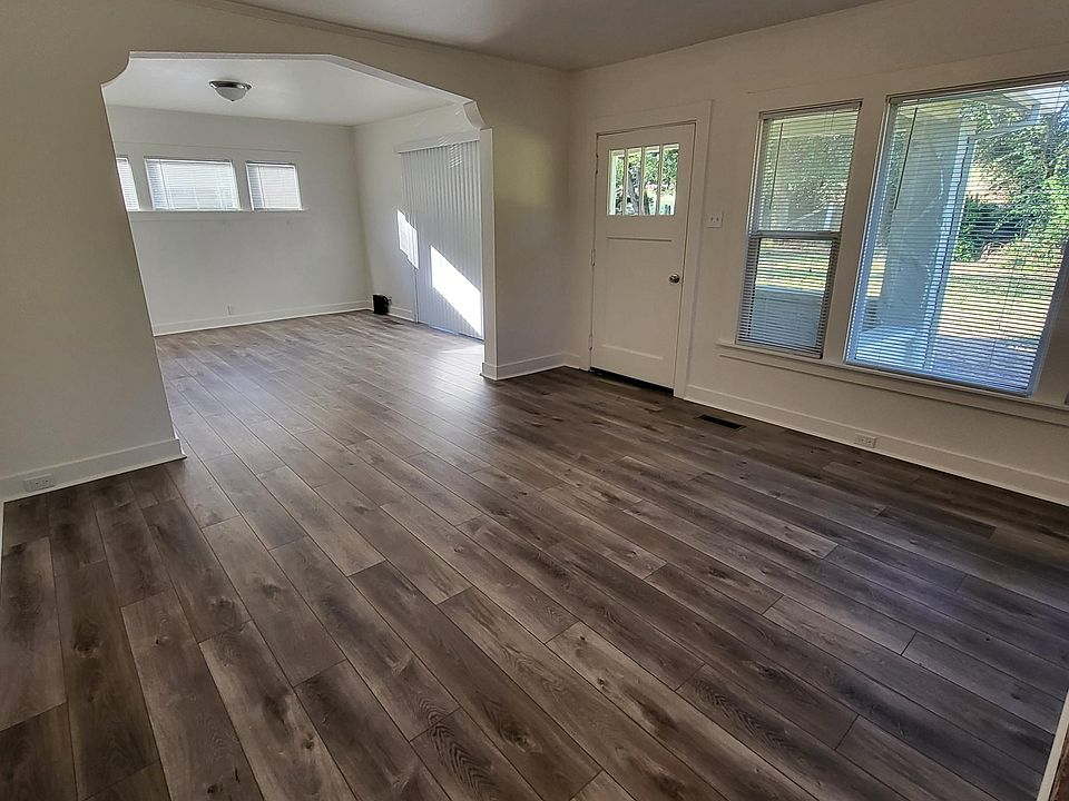 1st image of 809 W Sierra Ave