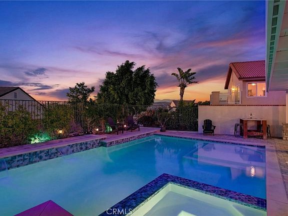 2nd image of 731 S Ridgeview Rd