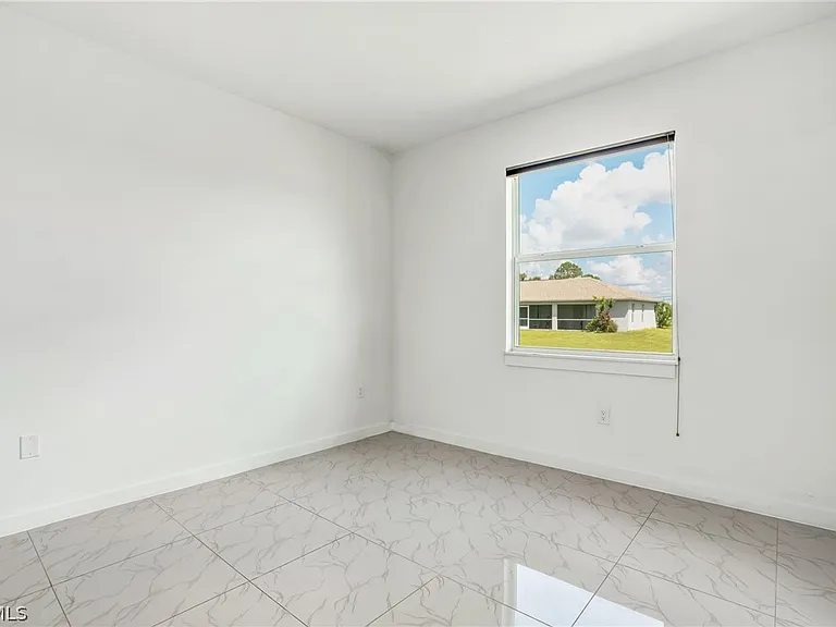 2725 SW Embers Ter — Photo 17