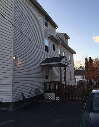 Parking lot Entrance