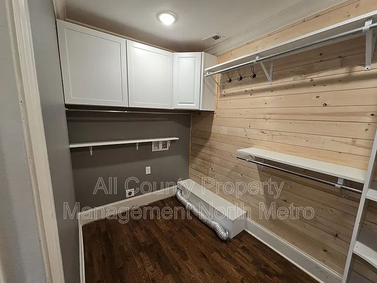 545 Lakeview Dr #A — Photo 14