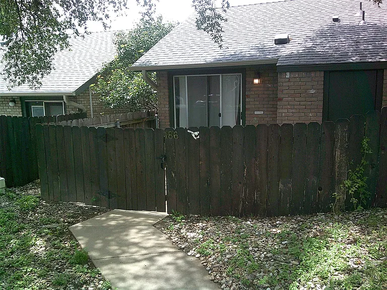 1015 E Yager Ln #186 — Photo 34