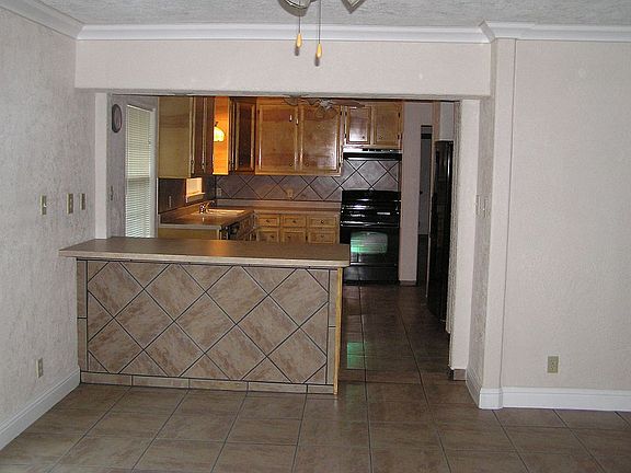 3rd image of 1133 Starfield Ln