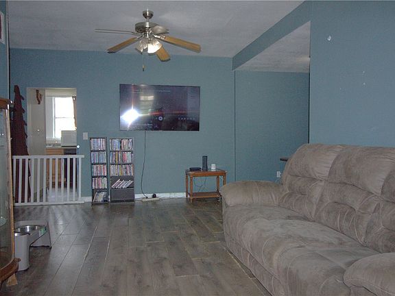 2nd image of 3008 Shelby Ave