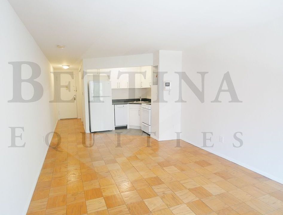 1st image of 320 E 9th St APT 301