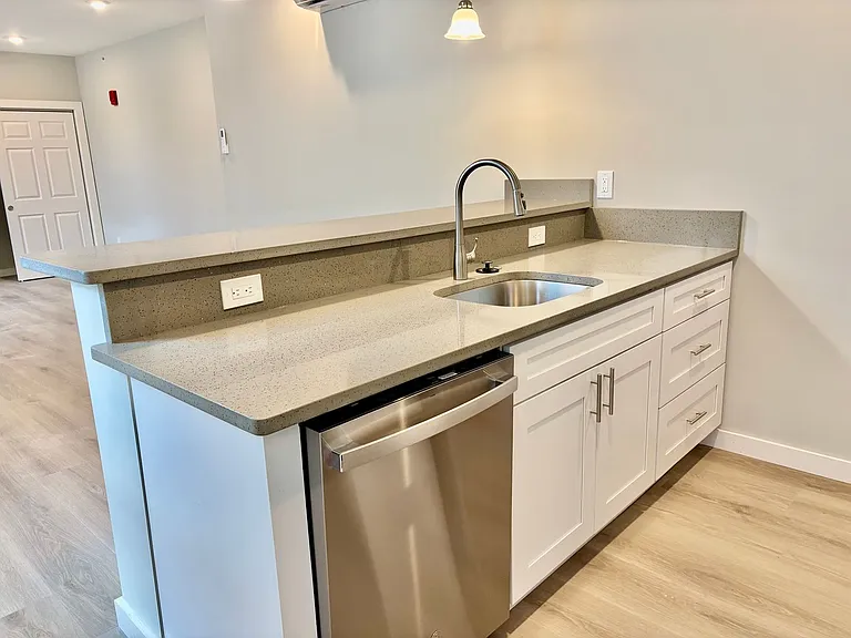 5356 Cedar Avenue — Photo 4