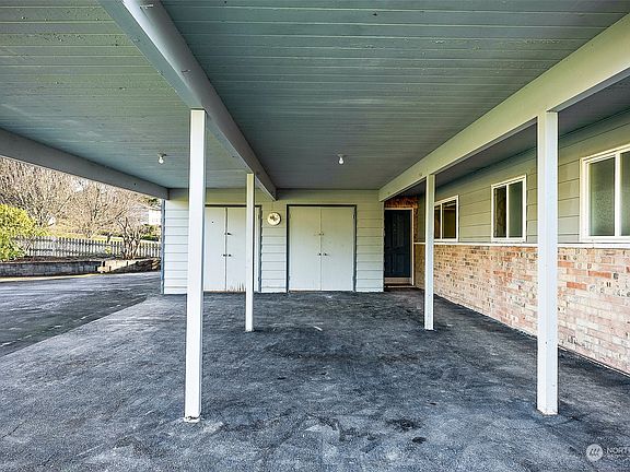 4th image of 10702 43rd St Ct E