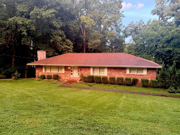 8009 Valley View Dr SE, Huntsville, AL 35802