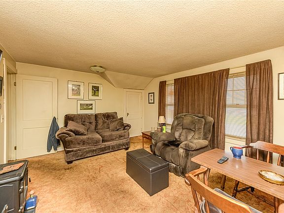 4th image of 5058 W Ridge Rd