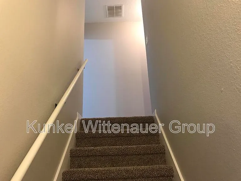 5 Eagle Dr — Photo 11
