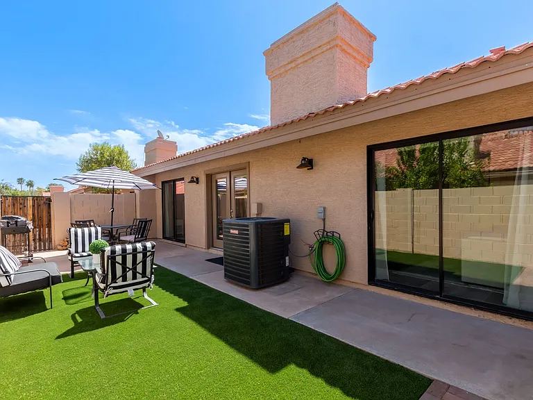 945 N Pasadena St #125 — Photo 44