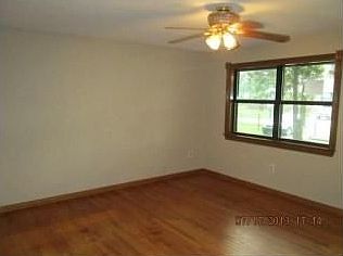 3rd image of 60332 Lavender Dr