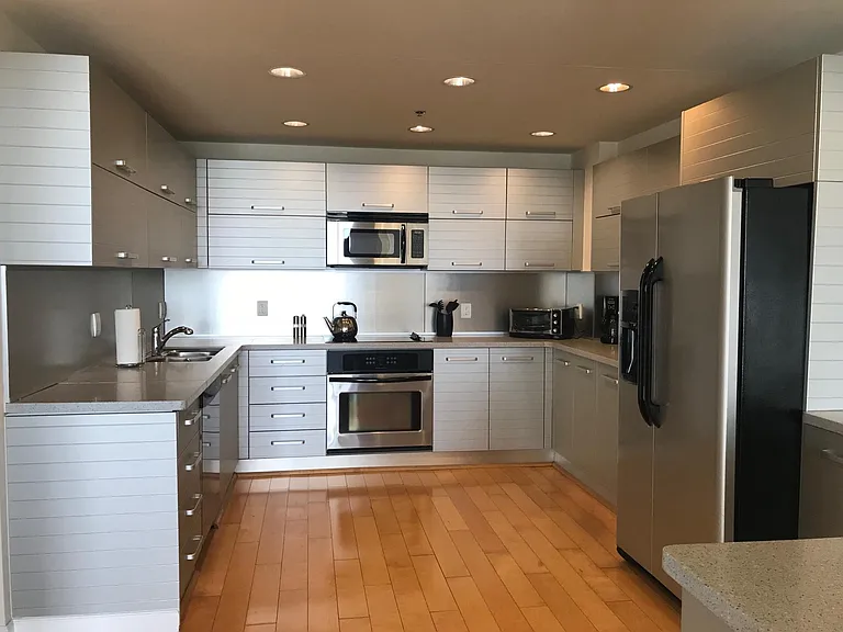 Penthouse 29 - 2 bed/2 bath - 2284 sq ft