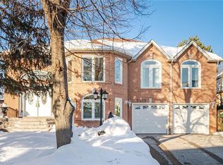 3395 Trelawny Cir, Mississauga, ON L5N 6N6