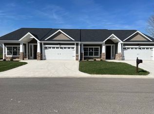 2227 S County Farm Rd, Warsaw, IN 46580